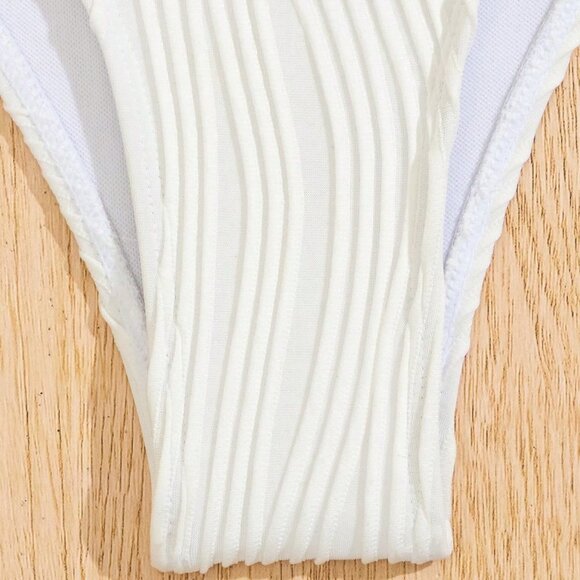 White Women's Beach Vacation Textured Faux Pearl Shoulder Strap Bikini Set - Picture 6 of 6